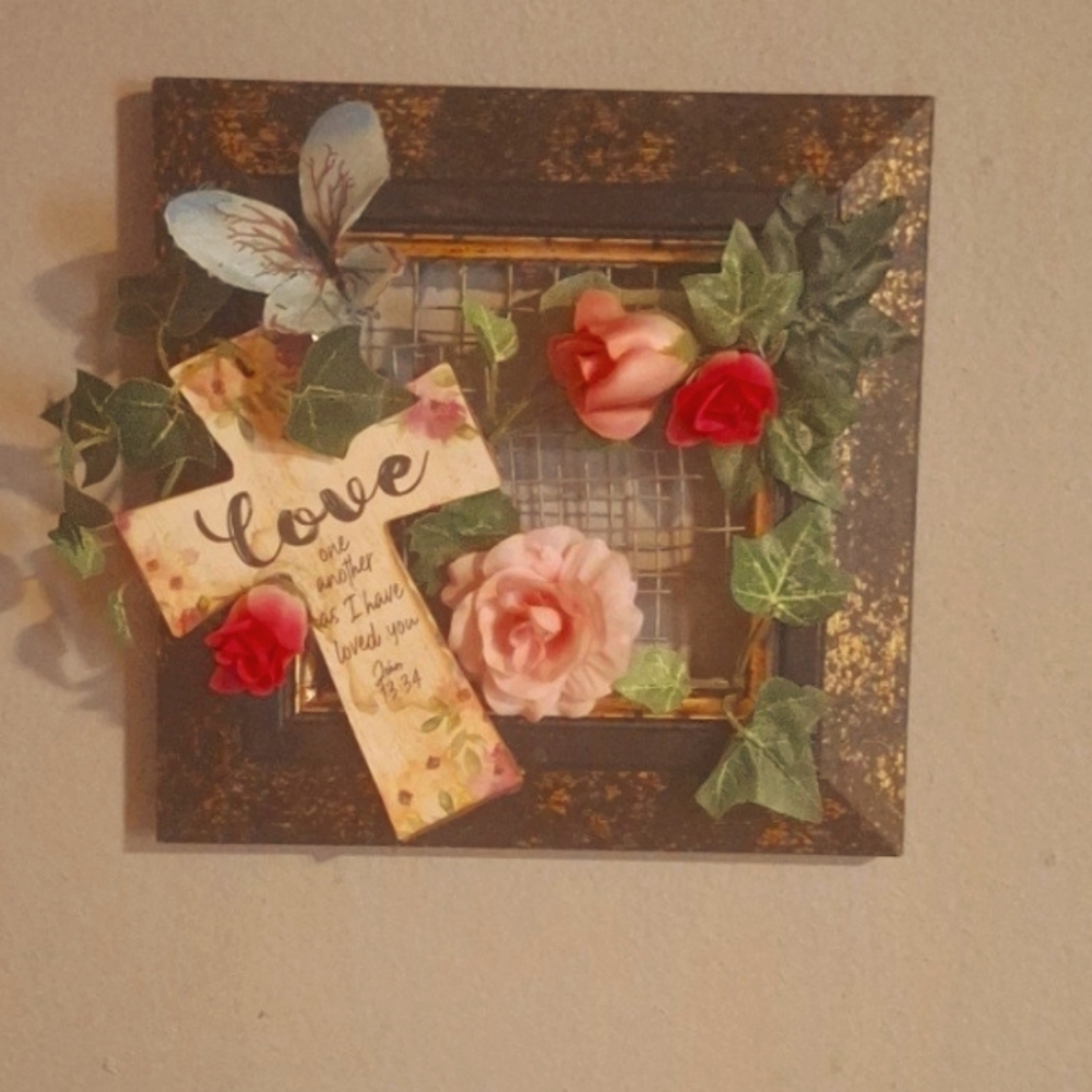 Wall decor